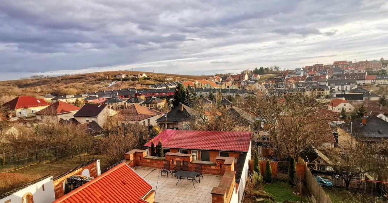 Eged'Inn Eger Exterior foto